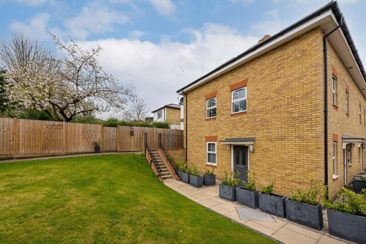 Super Luxe Central Maidenhead Apartment Exterior photo